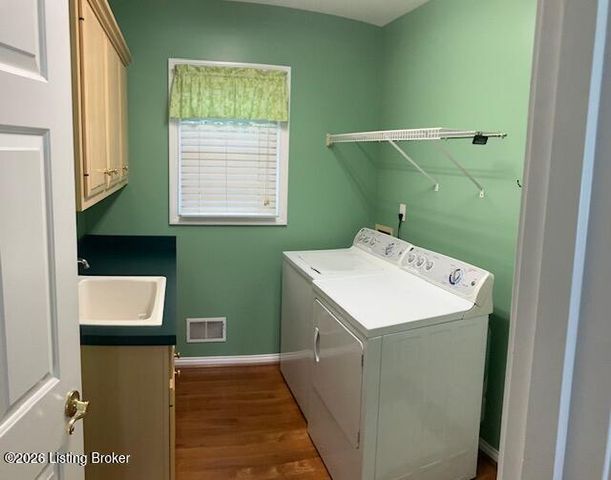 4207 Bryant Park Dr, Louisville, KY 40299
