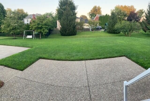 4207 Bryant Park Dr, Louisville, KY 40299