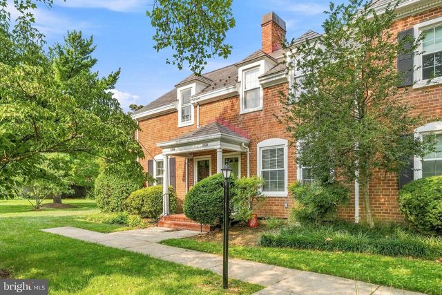 3574 S STAFFORD ST, Arlington, VA 22206