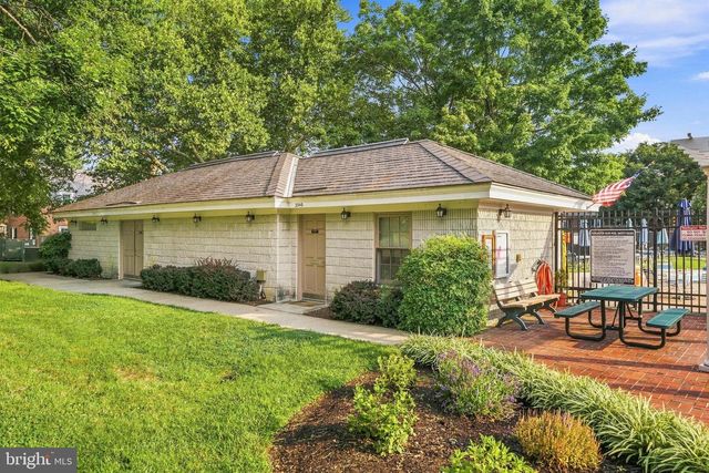 3574 S STAFFORD ST, Arlington, VA 22206