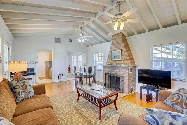 1825 N 24th Avenue, Hollywood, FL 33020
