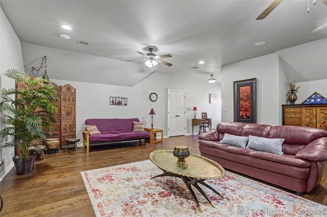 4312 S Quinoa Avenue, Broken Arrow, OK 74011