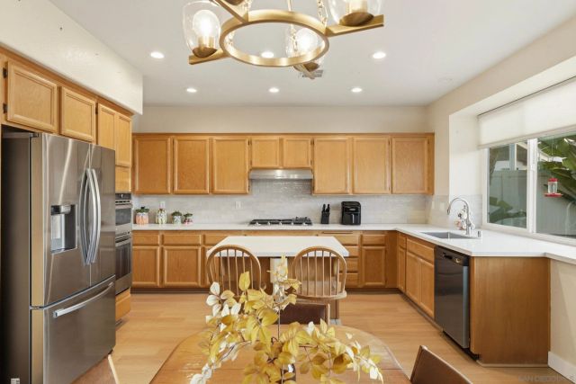 5054 Avenida De La Plata, Oceanside, CA 92057