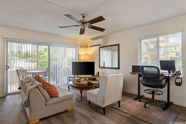 411 Kaiolu Street 302, Honolulu, HI 96815