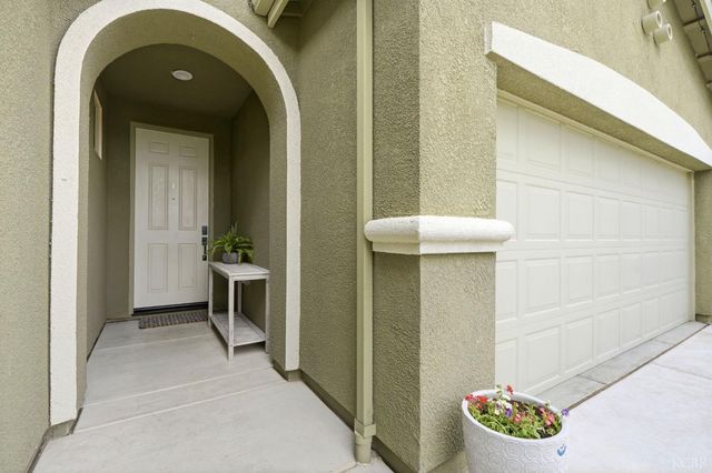 637 Melbourne Way, Lemoore, CA 93245