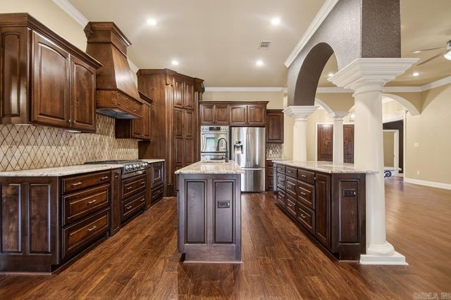 127 Lake Valley Dr., Maumelle, AR 72113