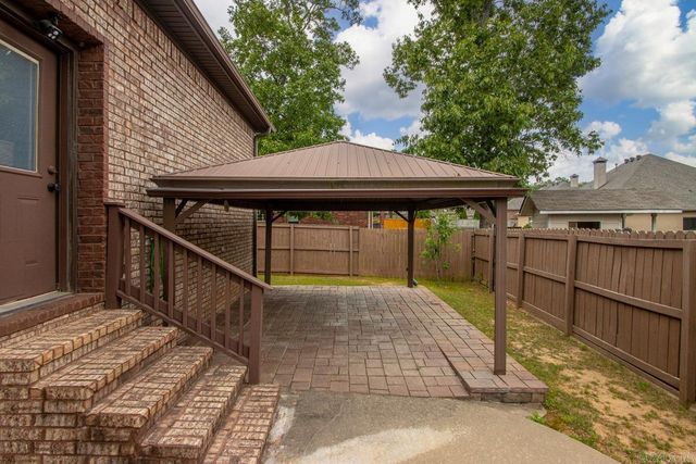 127 Lake Valley Dr., Maumelle, AR 72113