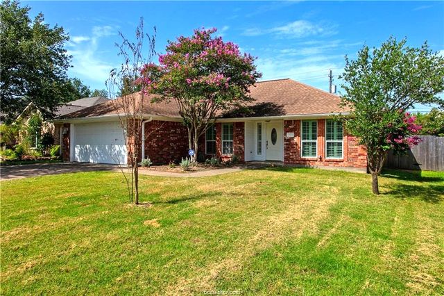 4506 Winchester Drive, Bryan, TX 77802