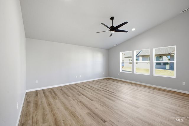 5107 S Bleachfield Ave, Meridian, ID 83642
