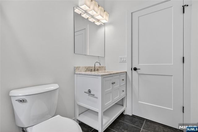 46 Hudson Avenue A, Edgewater, NJ 07020