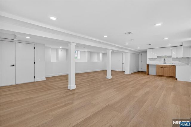 46 Hudson Avenue A, Edgewater, NJ 07020