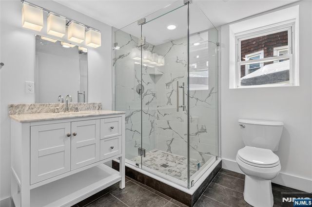 46 Hudson Avenue A, Edgewater, NJ 07020