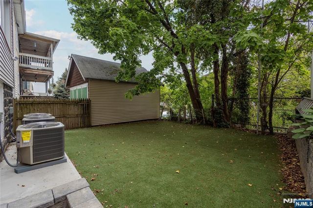 46 Hudson Avenue A, Edgewater, NJ 07020