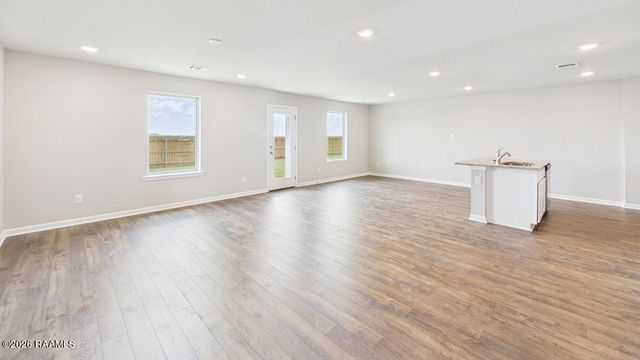 203 Red Pine Drive, Lafayette, LA 70501