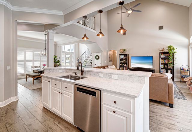 1300 Savannah Drive, Panama City, FL 32405