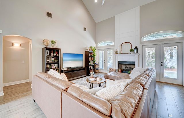 1300 Savannah Drive, Panama City, FL 32405