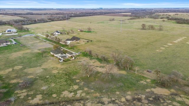 316 Brushy Creek TRL, Hutto, TX 78634