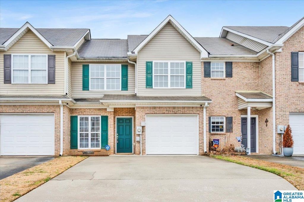 2026 QUEENS COURT, Moody, AL 35004