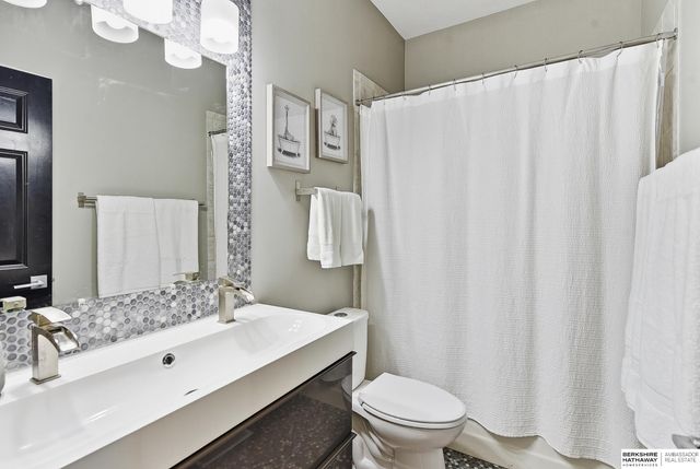 1720 S 177th Circle, Omaha, NE 68130