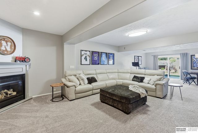 1720 S 177th Circle, Omaha, NE 68130