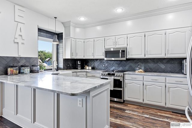 1720 S 177th Circle, Omaha, NE 68130
