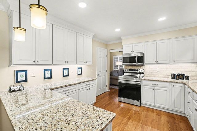 106 Varsity Court, Crestview Hills, KY 41017