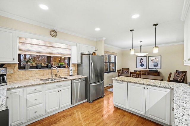 106 Varsity Court, Crestview Hills, KY 41017