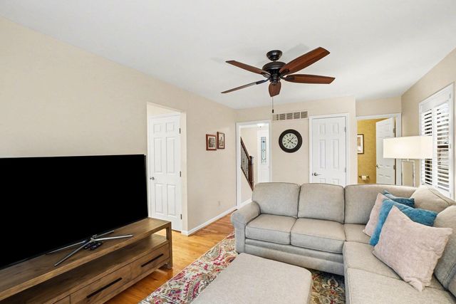 106 Varsity Court, Crestview Hills, KY 41017