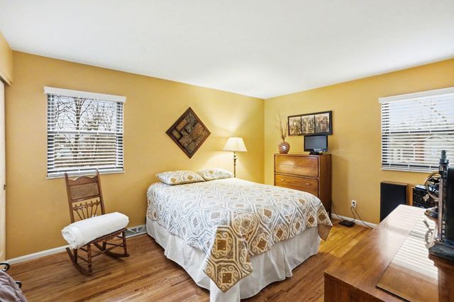 106 Varsity Court, Crestview Hills, KY 41017