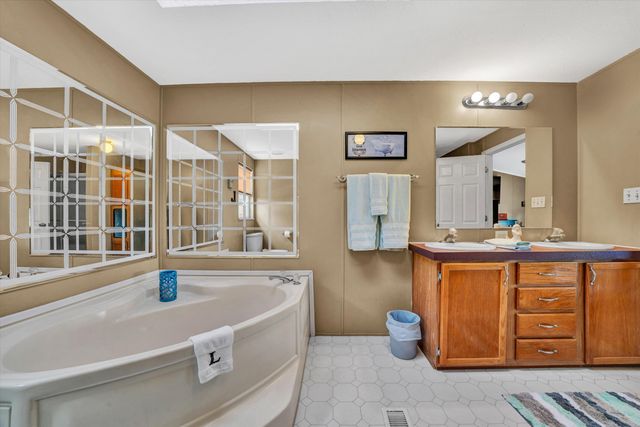 670 Lucy Wade RD, Rocky Mount, VA 24151
