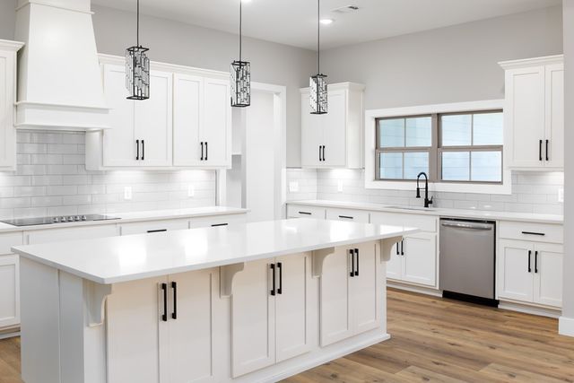 3300 Knowles Road, Phenix City, AL 36869