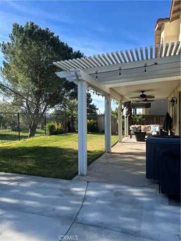 33379 Wallace Way, Yucaipa, CA 92399