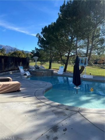 33379 Wallace Way, Yucaipa, CA 92399