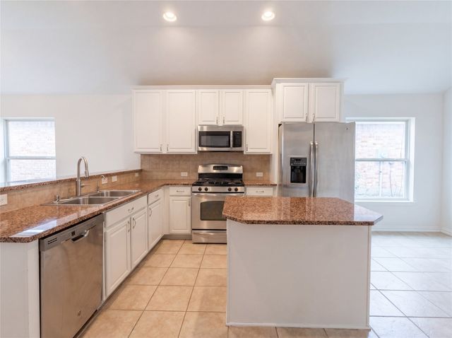 1605 Nighthawk Drive, Little Elm, TX 75068