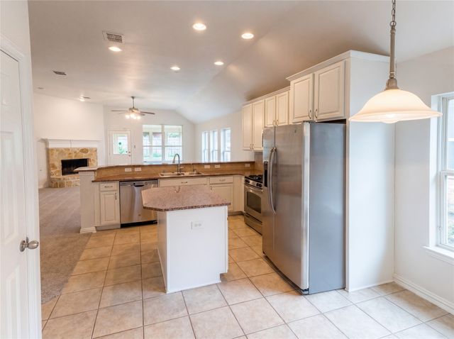 1605 Nighthawk Drive, Little Elm, TX 75068