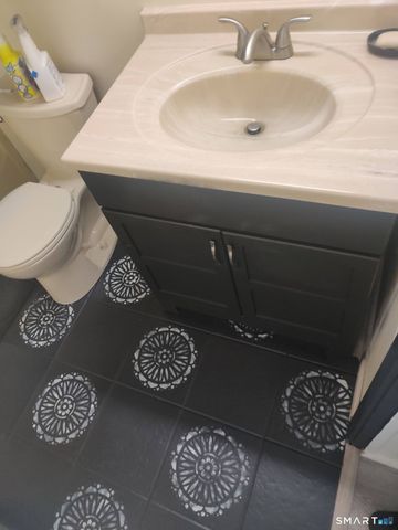 51 Brook Street, Naugatuck, CT 06770