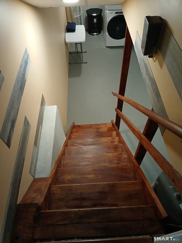 51 Brook Street, Naugatuck, CT 06770