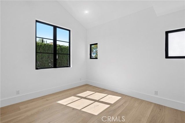 700 Iris, Corona Del Mar (newport Beach), CA 92625