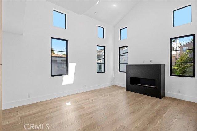 700 Iris, Corona Del Mar (newport Beach), CA 92625