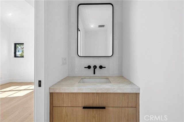 700 Iris, Corona Del Mar (newport Beach), CA 92625