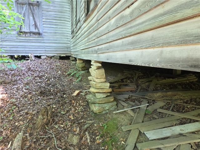 1055 Ed Booth Road, Westfield, NC 27053