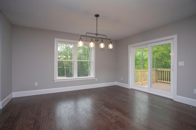 37 Metacomet Rd 37, West Bridgewater, MA 02379