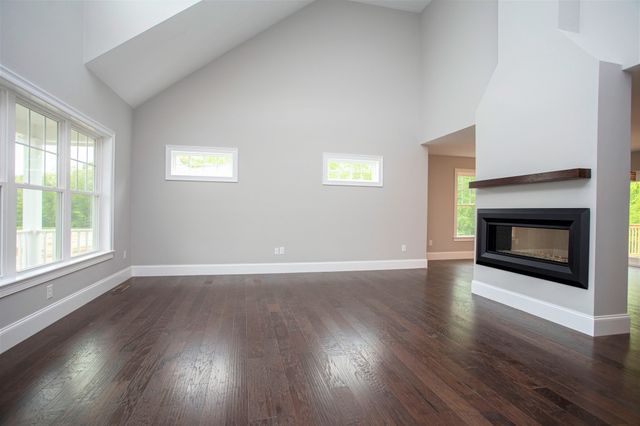37 Metacomet Rd 37, West Bridgewater, MA 02379