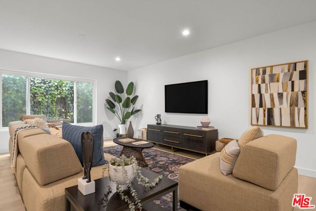 5301 Yarmouth Avenue 2, Encino (los Angeles), CA 91316