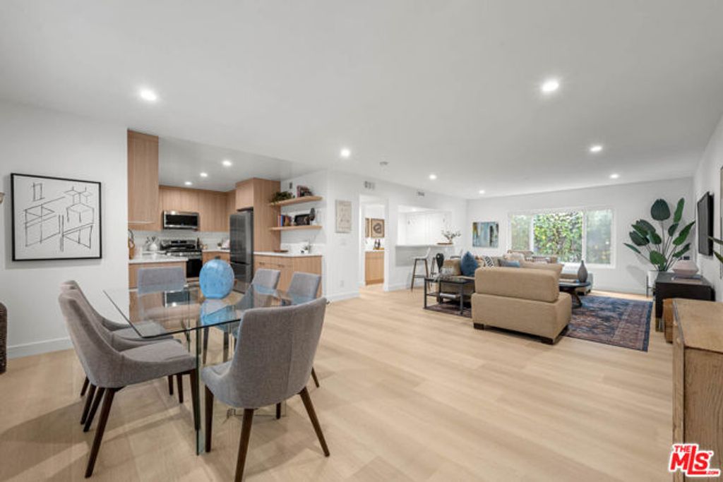 5301 Yarmouth Avenue 2, Encino (los Angeles), CA 91316