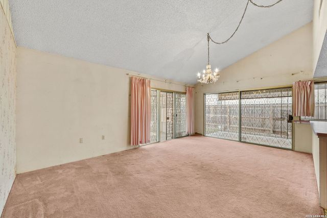 4019 Mooresfield, San Antonio, TX 78217