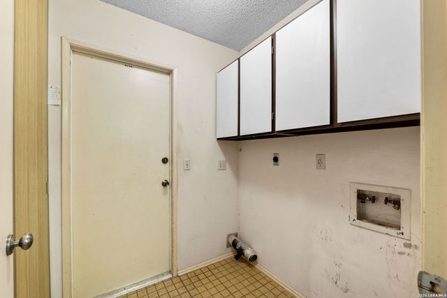 4019 Mooresfield, San Antonio, TX 78217