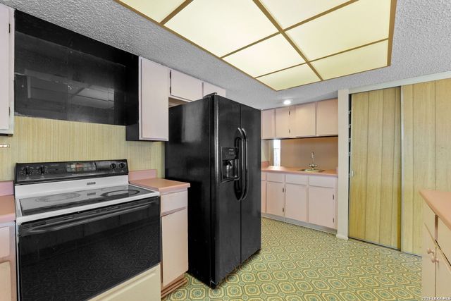 4019 Mooresfield, San Antonio, TX 78217