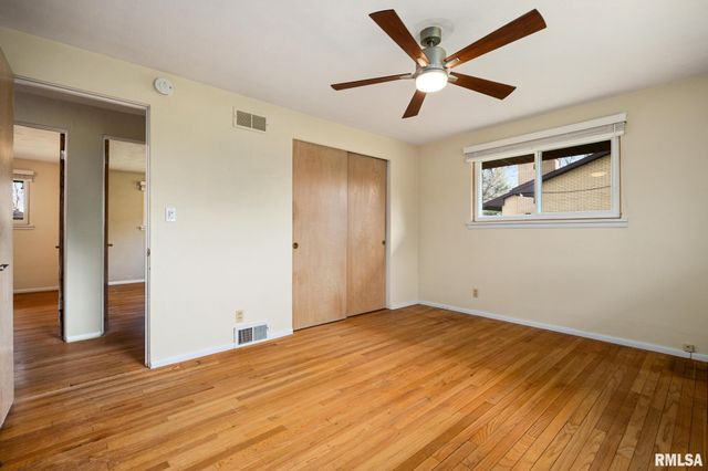 604 S ELM Street, Washington, IL 61571