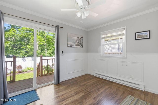 11 Freeman Road, Albany, NY 12208